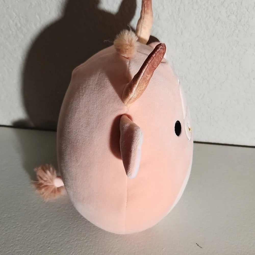 Squishmallows howland cow